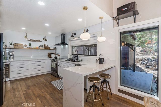37751 Foxfield Road, Angelus Oaks, CA 92305