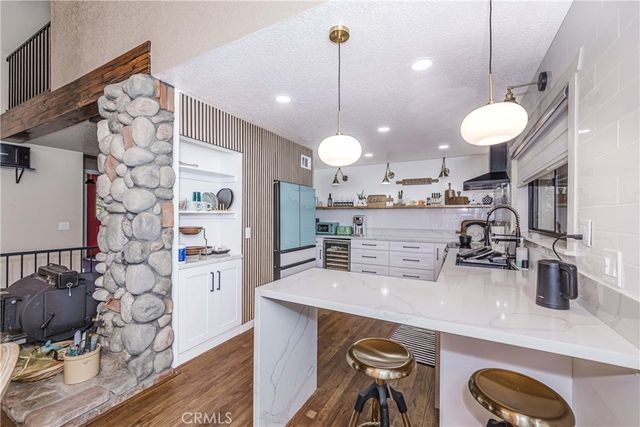 37751 Foxfield Road, Angelus Oaks, CA 92305
