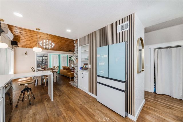37751 Foxfield Road, Angelus Oaks, CA 92305