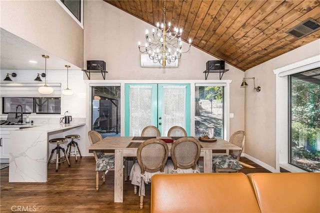 37751 Foxfield Road, Angelus Oaks, CA 92305