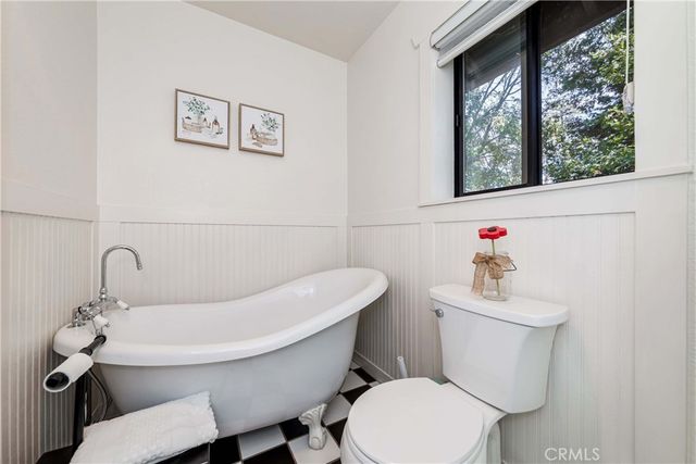 37751 Foxfield Road, Angelus Oaks, CA 92305
