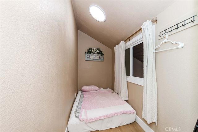 37751 Foxfield Road, Angelus Oaks, CA 92305