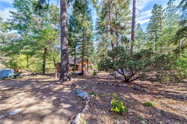 37751 Foxfield Road, Angelus Oaks, CA 92305