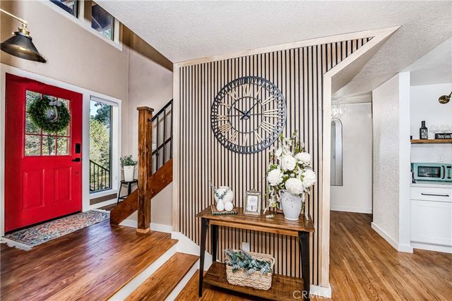 37751 Foxfield Road, Angelus Oaks, CA 92305