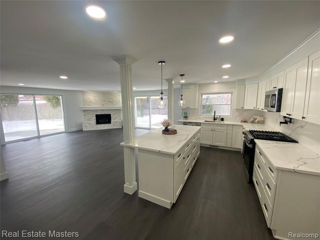 2915 Linda Court, Port Huron, MI 48060