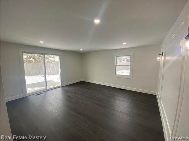 2915 Linda Court, Port Huron, MI 48060