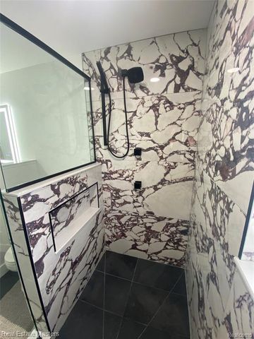 2915 Linda Court, Port Huron, MI 48060