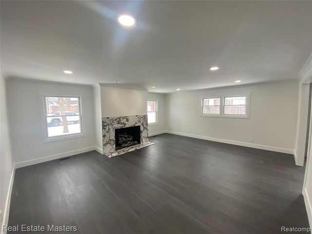 2915 Linda Court, Port Huron, MI 48060