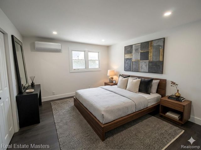 2915 Linda Court, Port Huron, MI 48060