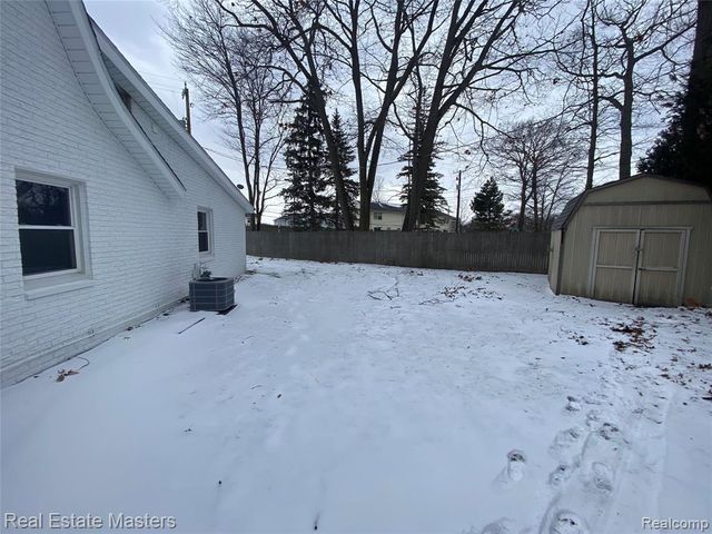 2915 Linda Court, Port Huron, MI 48060