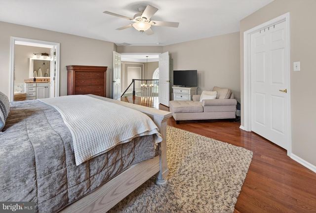 3 SAINT PAULS CT, Sewell, NJ 08080