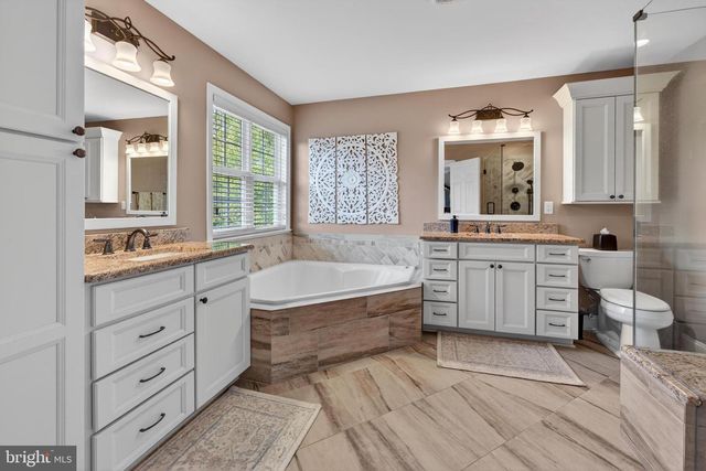3 SAINT PAULS CT, Sewell, NJ 08080