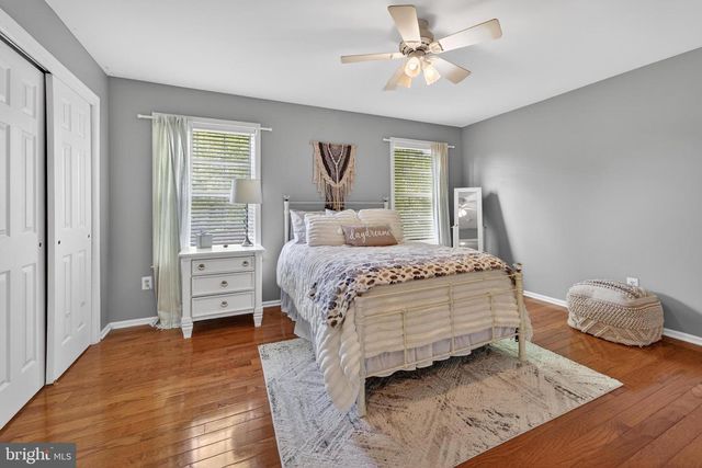 3 SAINT PAULS CT, Sewell, NJ 08080
