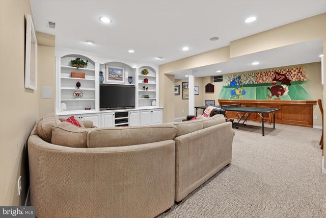 3 SAINT PAULS CT, Sewell, NJ 08080