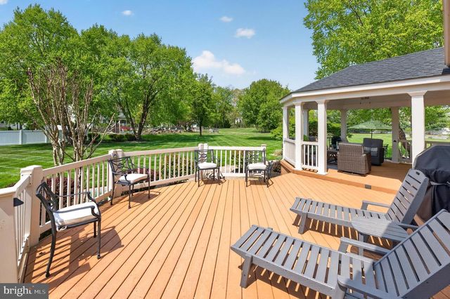 3 SAINT PAULS CT, Sewell, NJ 08080