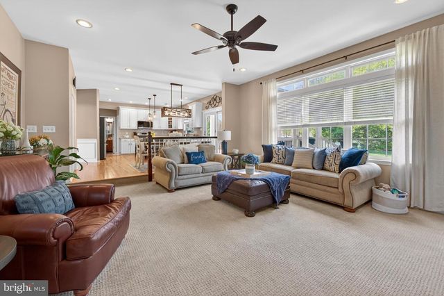 3 SAINT PAULS CT, Sewell, NJ 08080