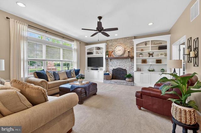 3 SAINT PAULS CT, Sewell, NJ 08080