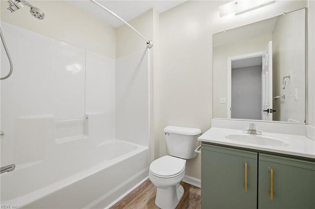 3813 Lamplighter CT, Portsmouth, VA 23703