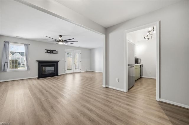 3813 Lamplighter CT, Portsmouth, VA 23703