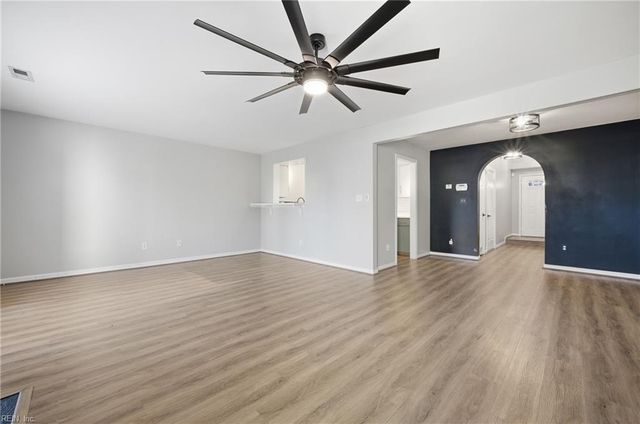 3813 Lamplighter CT, Portsmouth, VA 23703