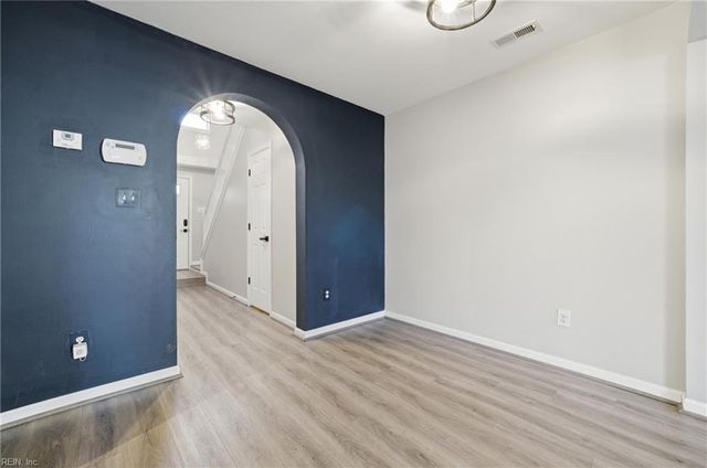 3813 Lamplighter CT, Portsmouth, VA 23703