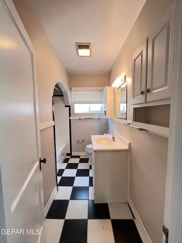 2119 STANTON Street A, El Paso, TX 79902