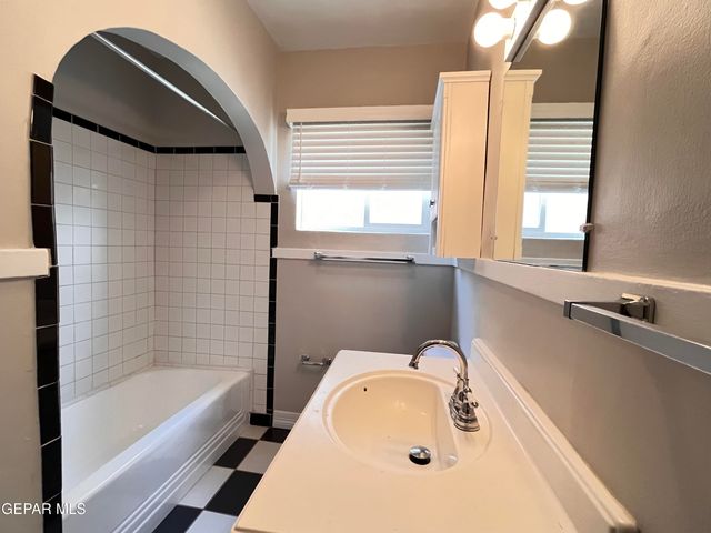 2119 STANTON Street A, El Paso, TX 79902