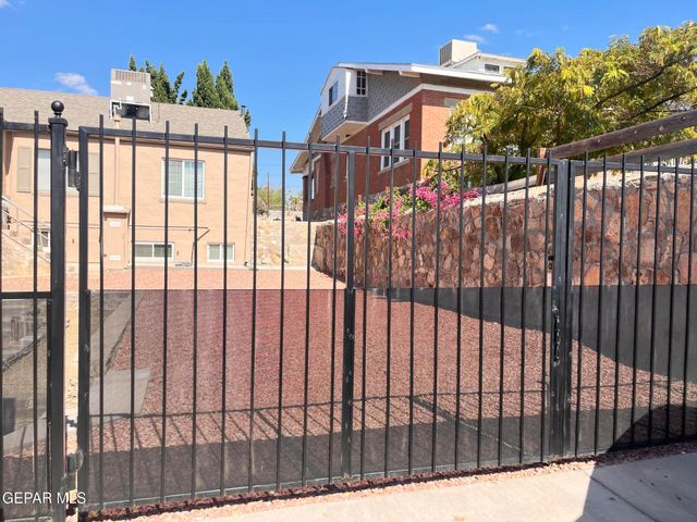 2119 STANTON Street A, El Paso, TX 79902