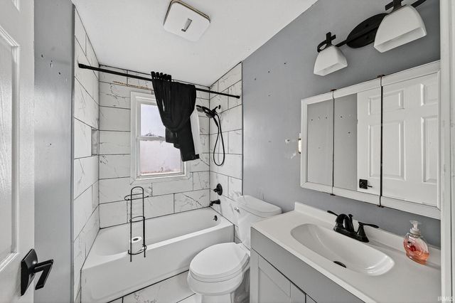 1738 N Brookfield Street, South Bend, IN 46628