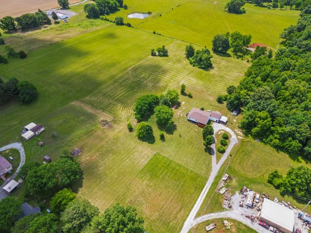 4919 Pulliam Hardaway Rd, Springfield, TN 37172