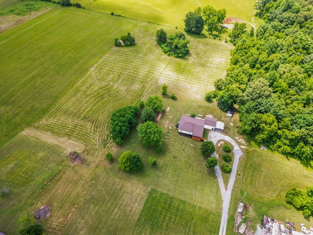 4919 Pulliam Hardaway Rd, Springfield, TN 37172