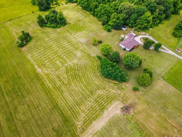 4919 Pulliam Hardaway Rd, Springfield, TN 37172