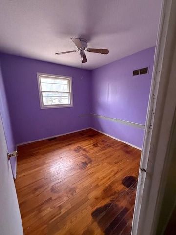 1715 W 25th Street, Lawrence, KS 66046