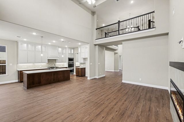 300 HANGING GARDEN Drive, Prosper, TX 75078