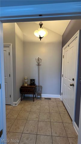 26727 Rue Saint Anne Court, Warrensville Heights, OH 44128