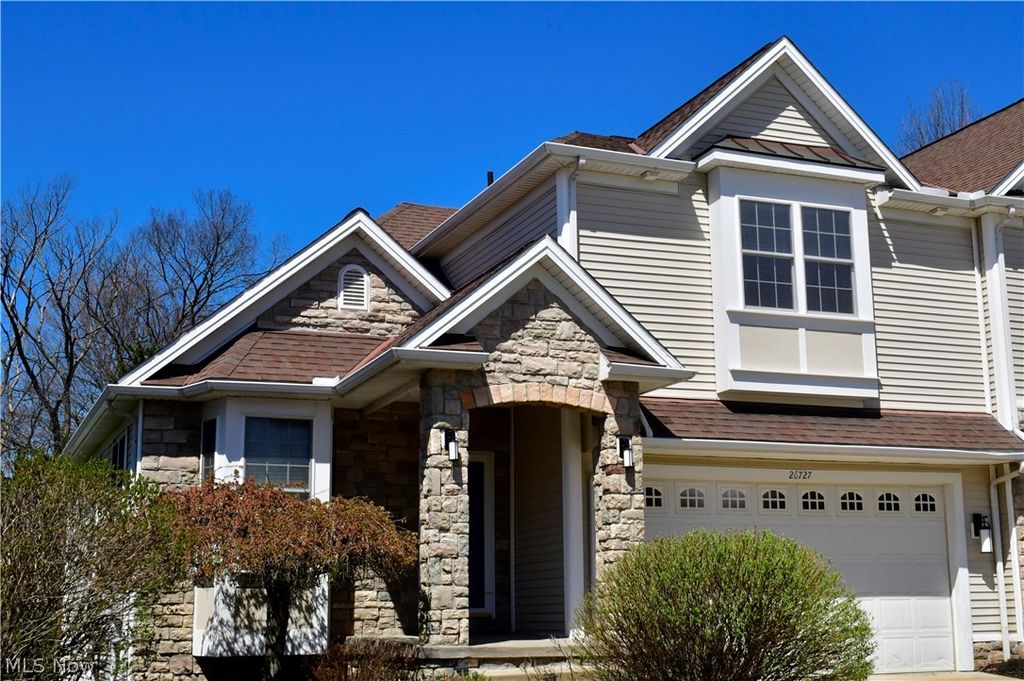 26727 Rue Saint Anne Court, Warrensville Heights, OH 44128