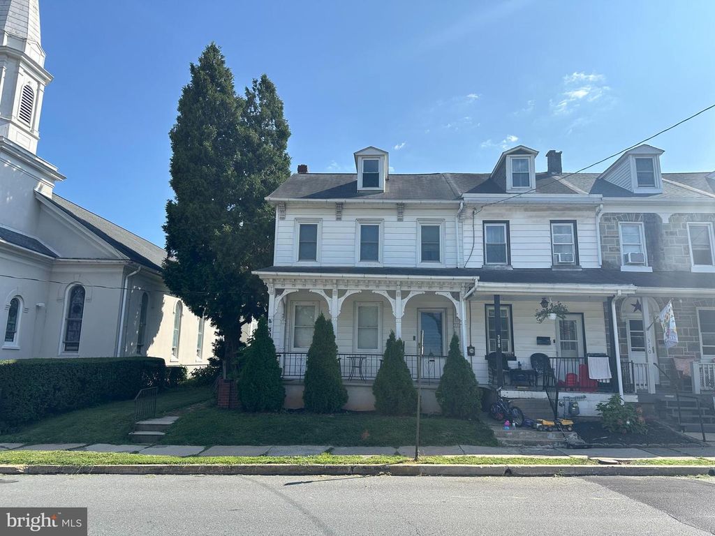 306 W 1ST ST, Birdsboro, PA 19508