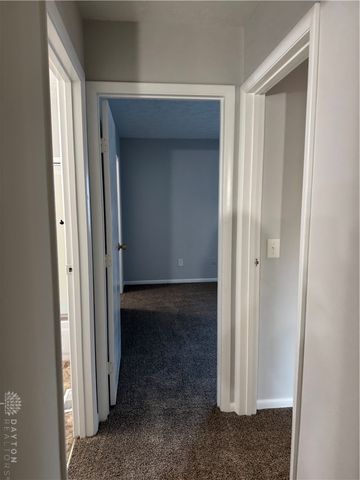 22 Oakwood Court, Springdale, OH 45246