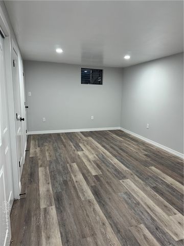 22 Oakwood Court, Springdale, OH 45246