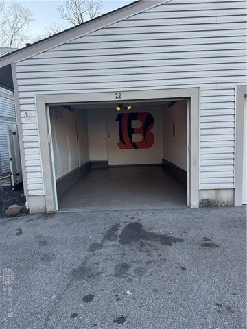 22 Oakwood Court, Springdale, OH 45246