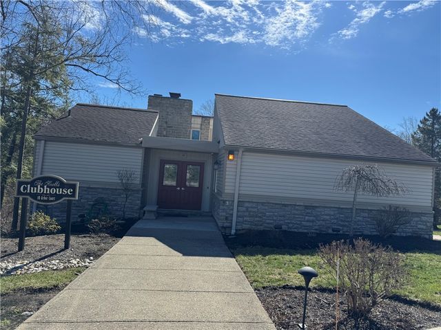 22 Oakwood Court, Springdale, OH 45246