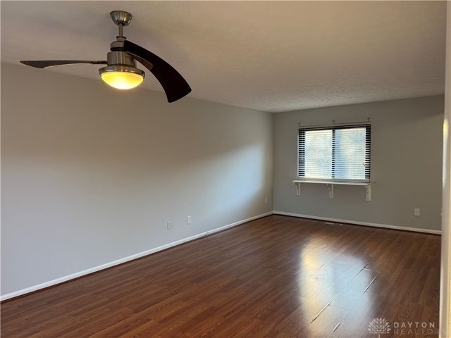 22 Oakwood Court, Springdale, OH 45246