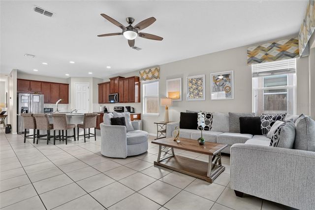 9007 PELICAN COVE TRACE, Kissimmee, FL 34747