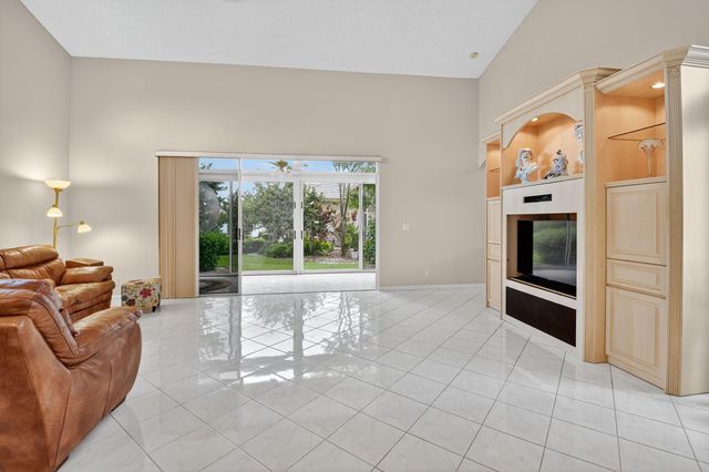 8997 Shoal Creek Lane, Boynton Beach, FL 33472