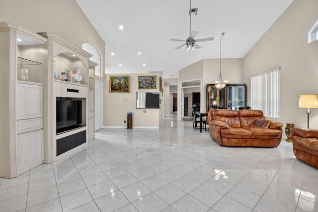 8997 Shoal Creek Lane, Boynton Beach, FL 33472