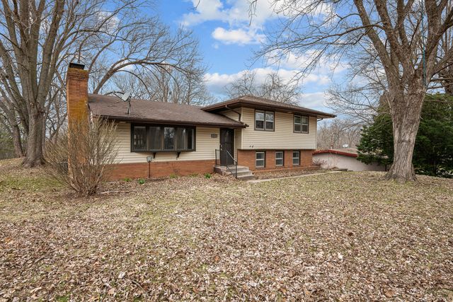 2412 W 3rd Street, Coal Valley, IL 61240