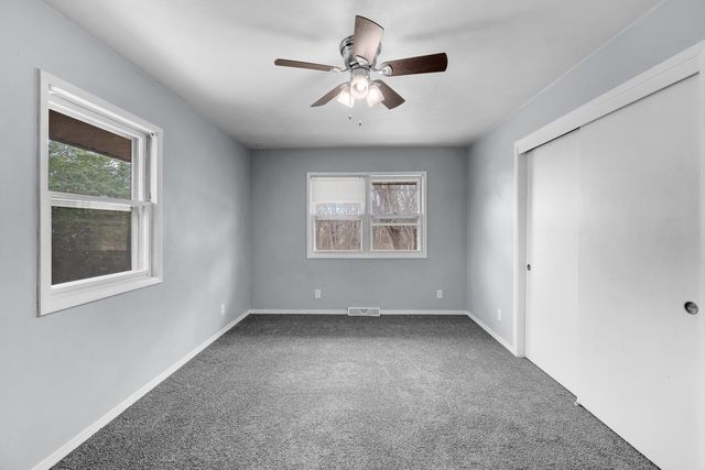 2412 W 3rd Street, Coal Valley, IL 61240