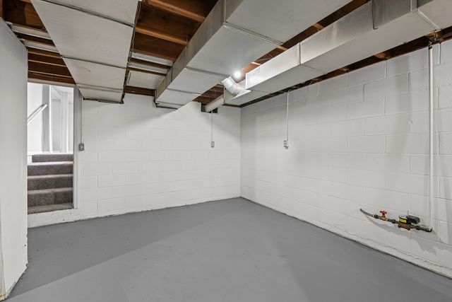 2412 W 3rd Street, Coal Valley, IL 61240