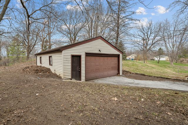 2412 W 3rd Street, Coal Valley, IL 61240
