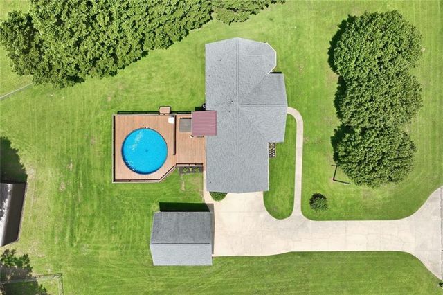 5573 Clarks Bridge Road, Clermont, GA 30527